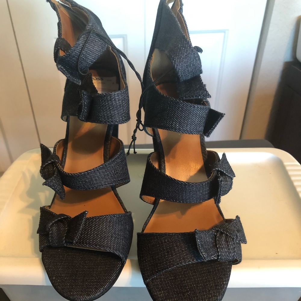 Denim heels